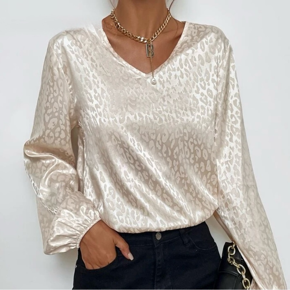 SHEIN • Long Sleeve Blouse